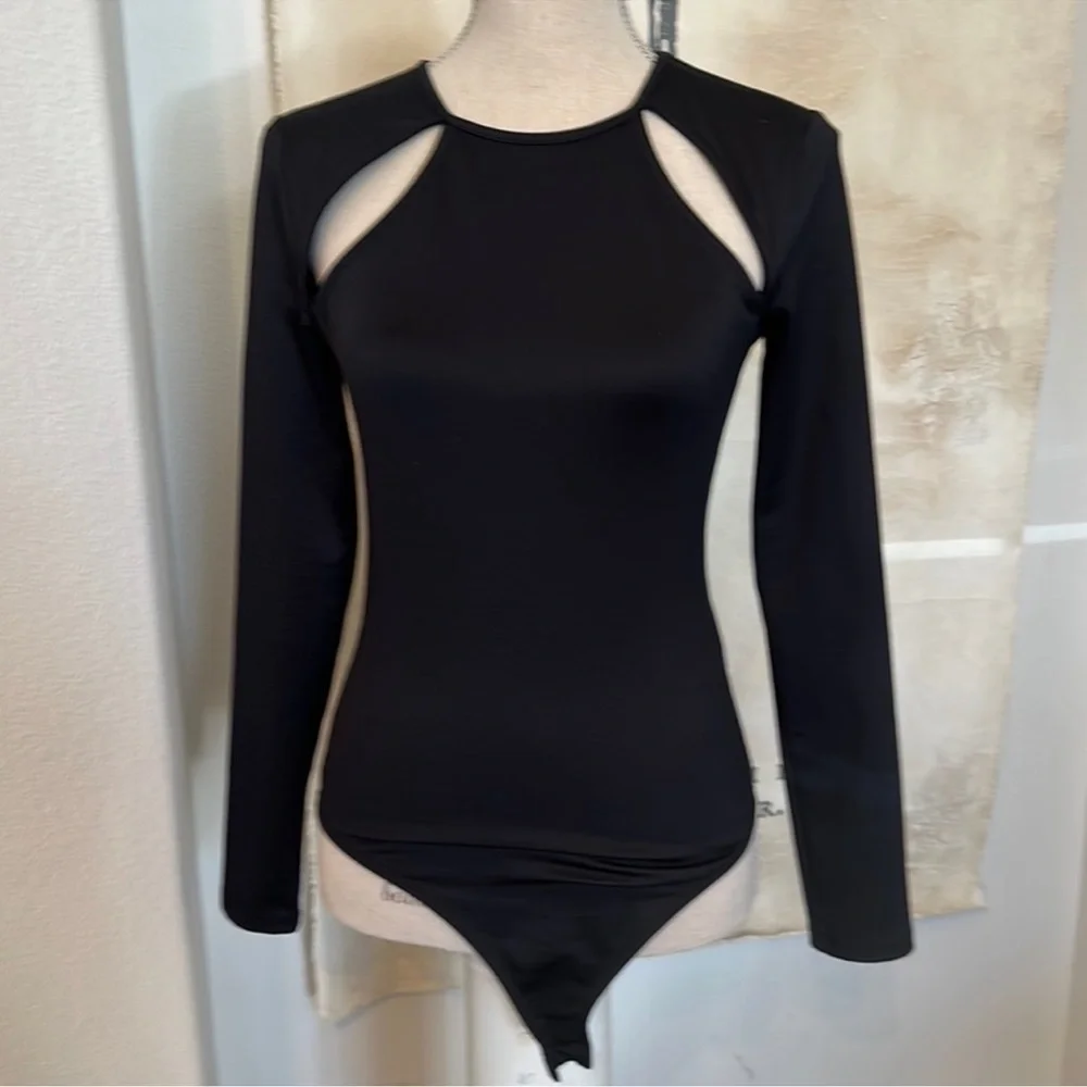 H&M black ribbed long sleeve cutout bodysuit - Picture 3 of 4
